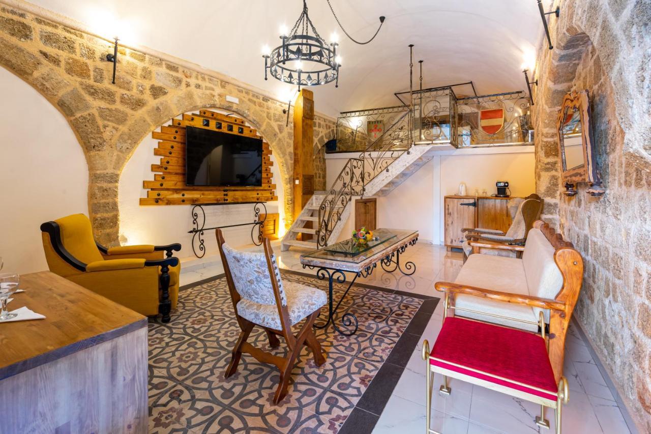 Hotel Cava D